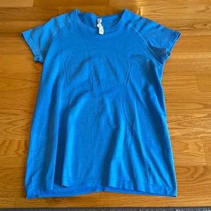 Lululemon top